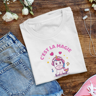 C'est la magie - Believe your magic Women's short sleeve t-shirt iAngelArt Shirts & Tops